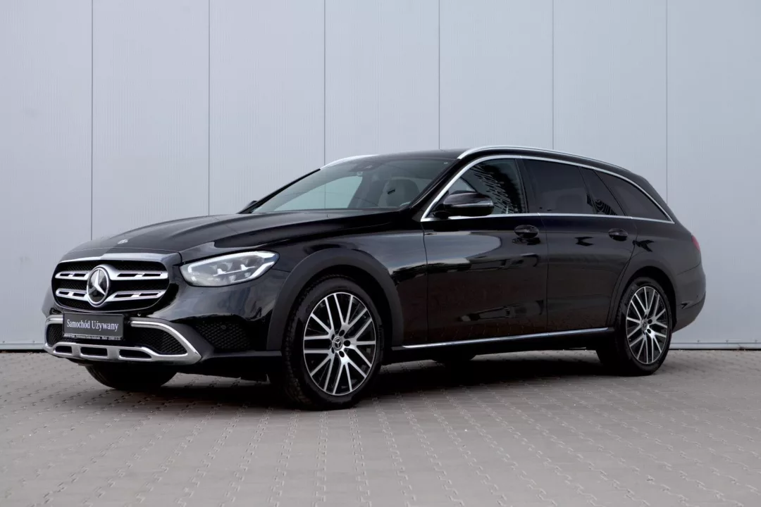 200, 4MATIC All-Terrain, Avantgarde, MBUX ambient FV23% skóra